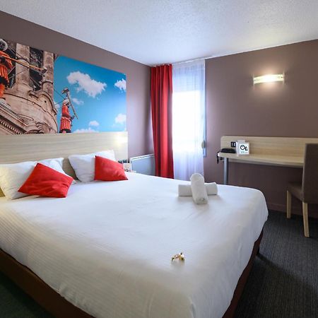 Brit Hotel Confort Cambrai Bagian luar foto